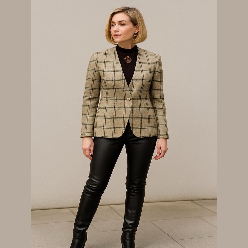 VINTAGE Collections Internationale plaid wool blend collarless blazer